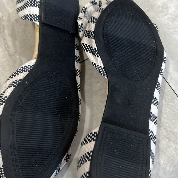 Super cute bow tie striped pointed toe flats - Picture 2 of 3